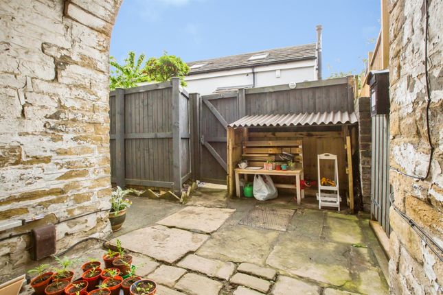 Apartment 15, Perseverance Mills, Westbury Street, Elland photo 4