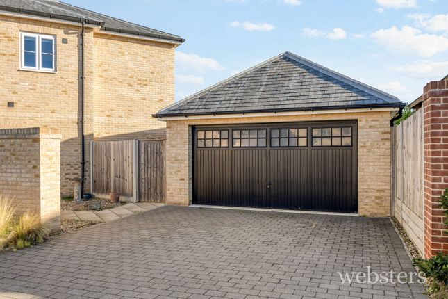 9 Chestnut Drive, Norwich photo 2