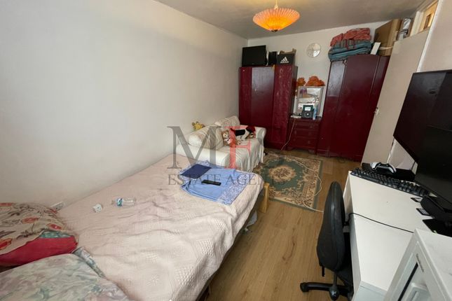 Flat for sale in St Marys Avenue North, Southall