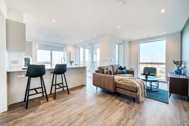 Thumbnail Flat to rent in 64 Thurlow Street, London