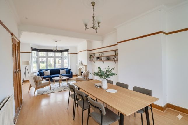 308, Baring Road, London photo 3