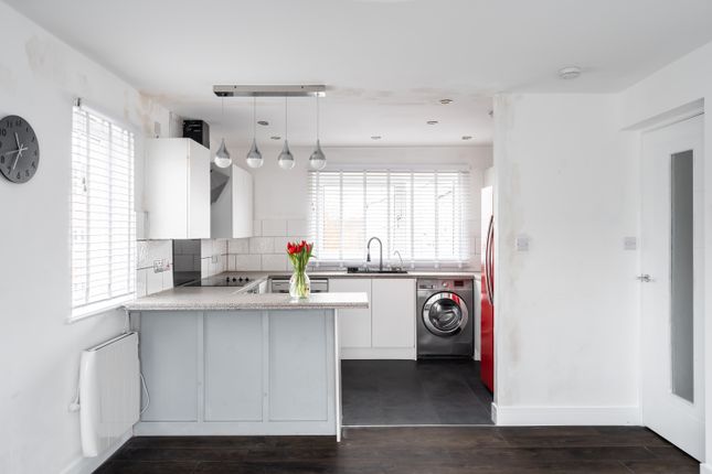 18/2, Bughtlin Green, Edinburgh photo 2