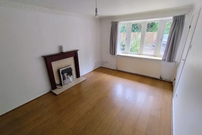 23, Hambrook Close, Wolverhampton photo 2