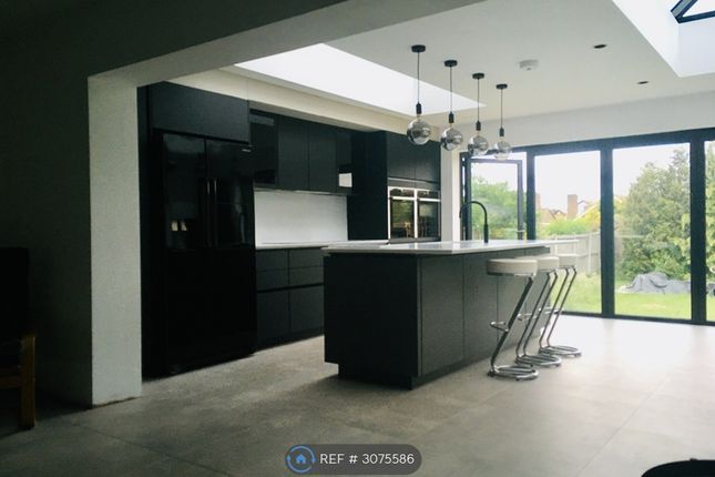 1-bed house on Ivy Road, Benfleet, Benfleet, Essex, £750/mo