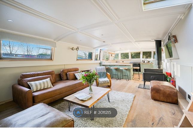 1-bed house on Aphis Kensal Green Moorings, London, £2,595/mo