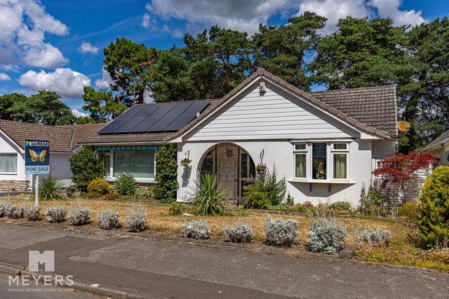 3-bed house on 4, Maple Drive, Ferndown, £499,000