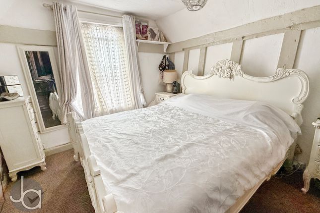 42, Clacton Road, Clacton-on-Sea photo 4