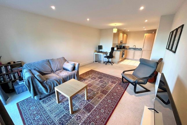 10 Greenbanks,, Woodthorpe Drive, Nottingham photo 2