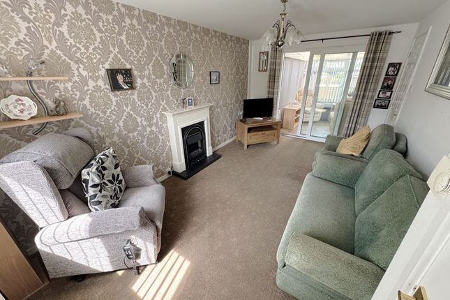 20, Warren Grove, Thornton Cleveleys photo 2
