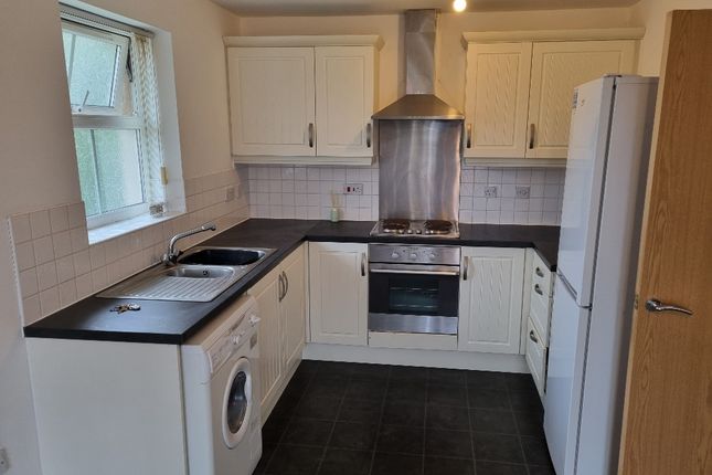 70, Warrington photo 3