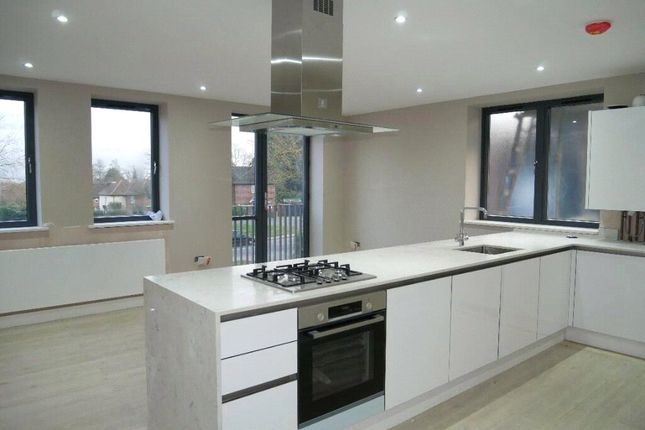 Flat 7 Pennyfield House,, 230 Swakeleys Road, Middlesex photo 2