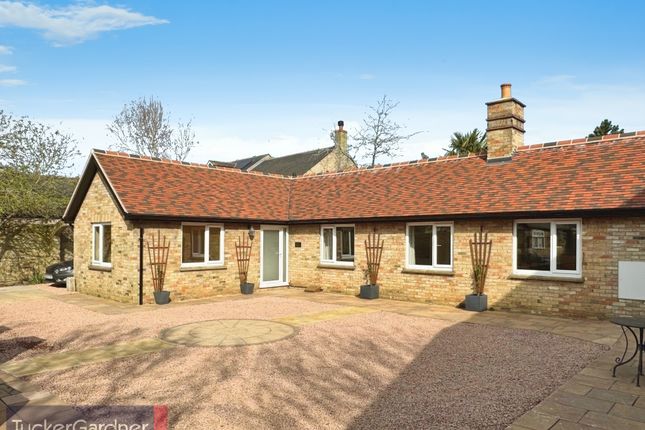 3-bed house on 86C, Ely, £2,300/mo