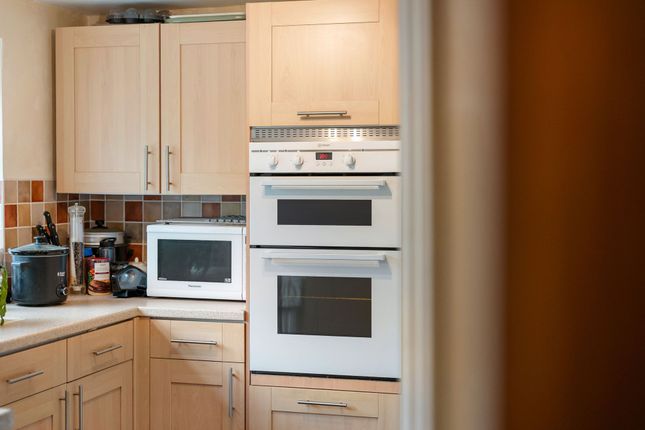 9 Rawlinson Crescent, Liverpool photo 4