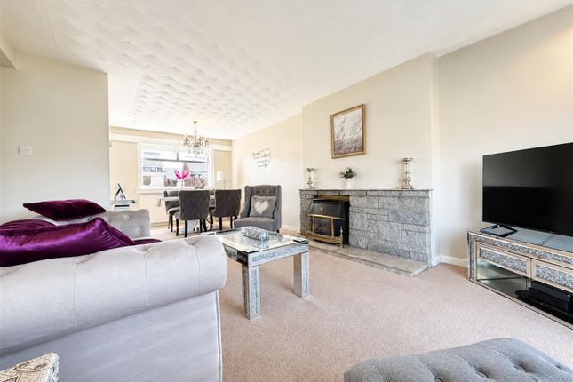 7, Calderbraes Avenue, Glasgow photo 3