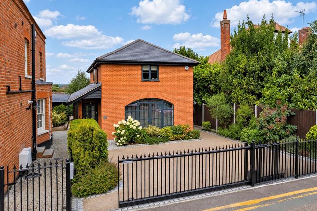 3-bed detached on Church Hill, Epping, £1,100,000