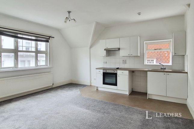 10, Compton House, Eastbourne photo 2