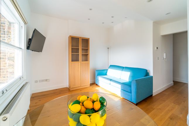1-bed flat on Flat 9, 7, Belgrave Gardens, St Johns Wood, £400,000