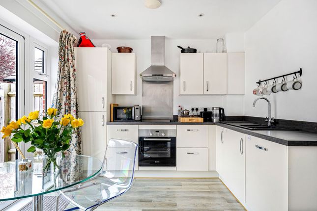 24 Teasel Bank, Didcot photo 2