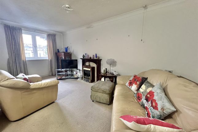 Flat for sale in Maxime Court Gower Road, Sketty, Swansea