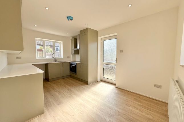 15, Kelso Close, Bletchley photo 2