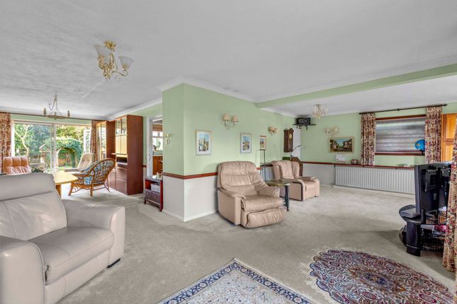 Birchcroft St. Johns Close, High Wycombe photo 4