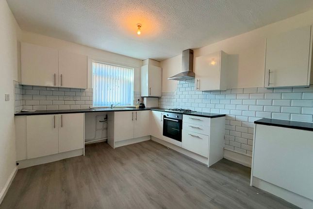 99 Windsor Drive, Wallsend photo 4
