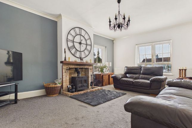 178, Broomhill, Downham Market photo 2