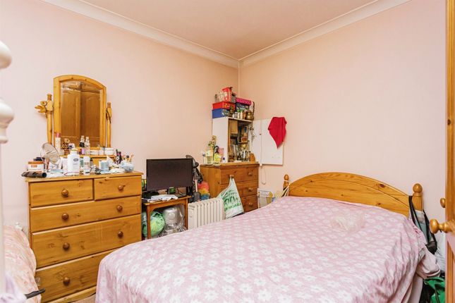 Flat for sale in Sussex Road, Haywards Heath