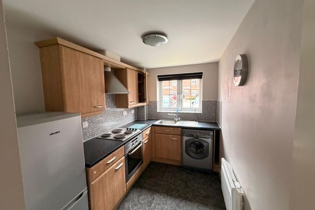 155, Jenkinson Grove, Doncaster photo 2