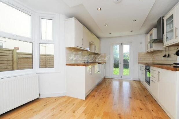 Thumbnail Property to rent in Elverson Road, London