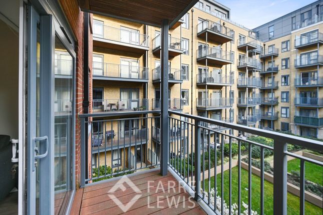 Beufort Park, 20, Carleton House, London photo 3