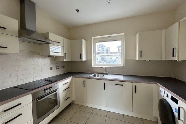 16, Sheffield Court, 22 Kingscote Way, Brighton photo 4