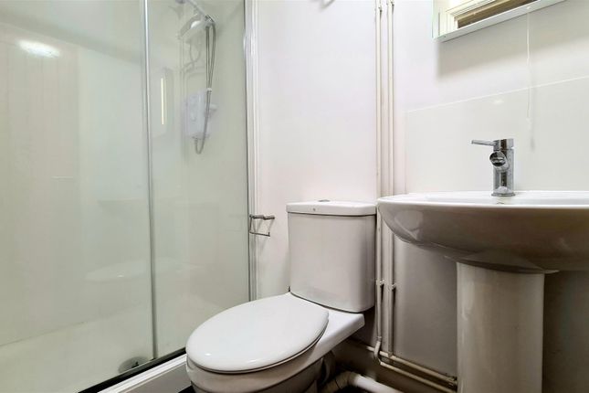 Flat 8, 101 High Street, Huntingdon photo 4