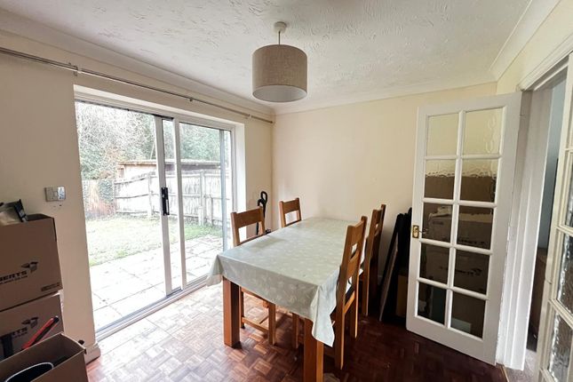 102, Verwood photo 4