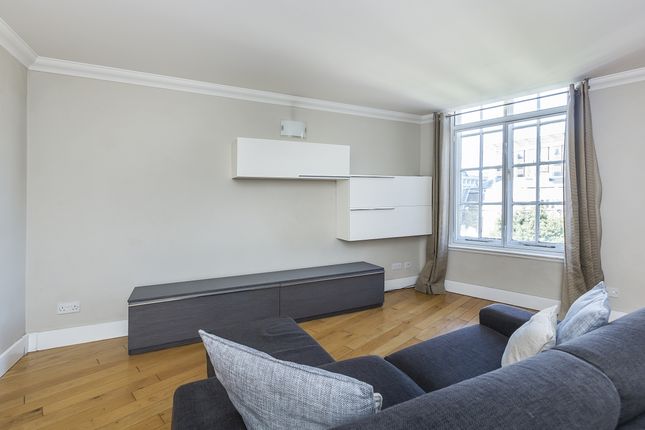 Flat E, Hart House, 8-9, Giltspur Street, London photo 4