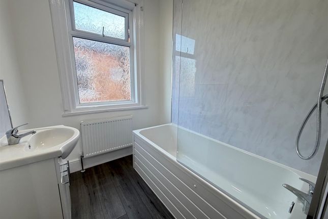Grange Avenue, Scarborough photo 3