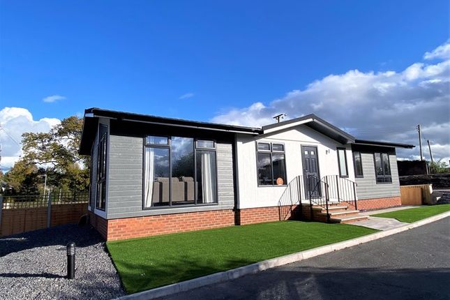 Thumbnail Mobile/park home for sale in Long Shoot, Mount Pleasant Residential Park, Goostrey, Crewe