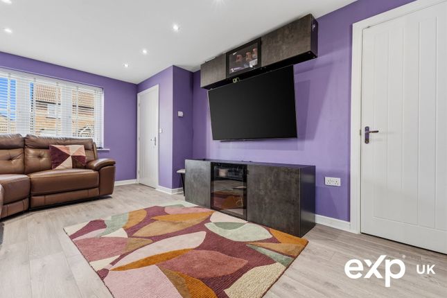 64, Regina Drive, Nottingham photo 4