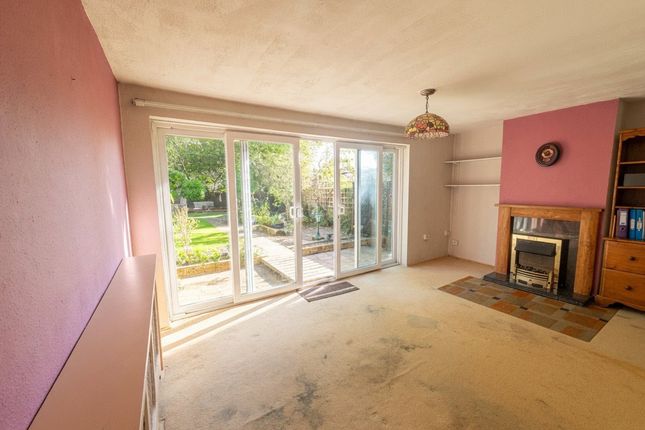 128, Cedar Drive, Edenbridge photo 4