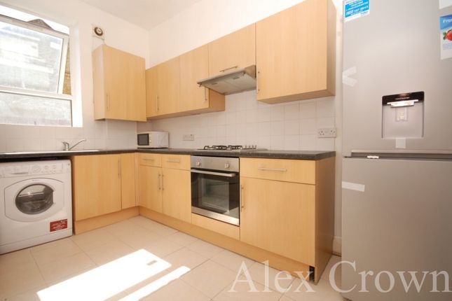 Thumbnail Flat to rent in The Crest, Brecknock Road, London
