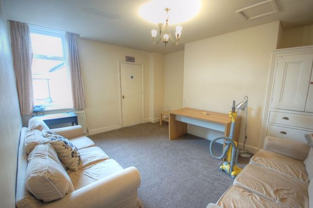 Bayswater Road, Newcastle Upon Tyne photo 3
