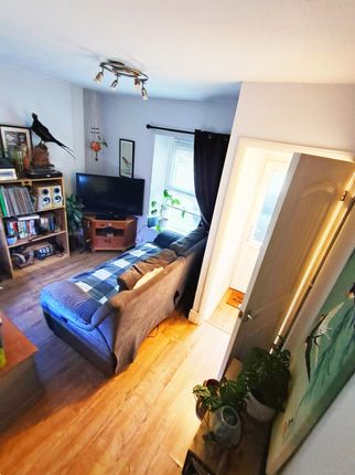 30, Plasycoed Road, Pontypool photo 3
