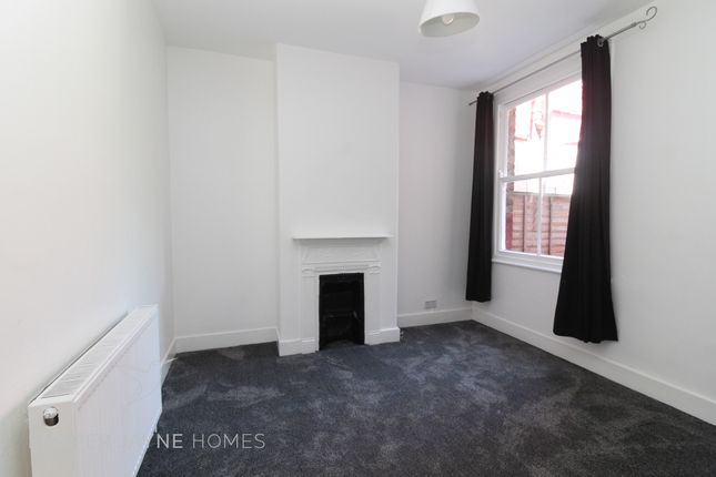 81 Perth Road, London photo 4