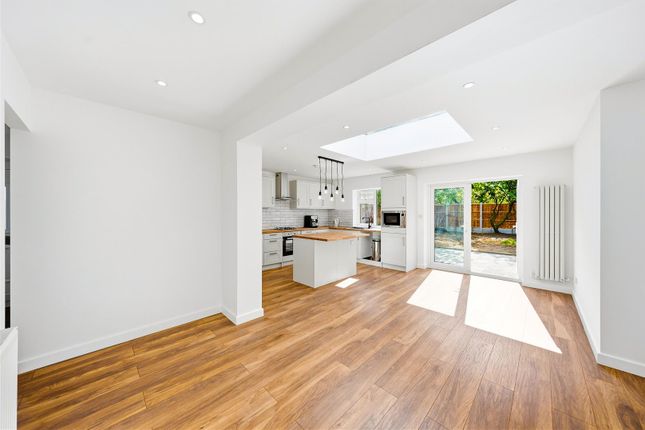 23, Chatsworth Road, Dartford photo 4