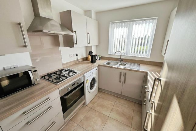 92, Ivinson Way, Uttoxeter photo 4