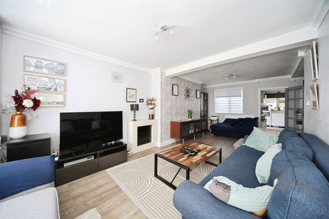 11, Applecroft Road, Luton photo 4