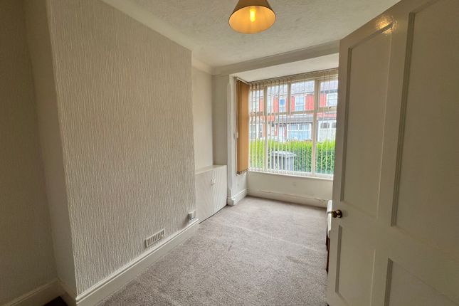 23, Bruford Road, Wolverhampton photo 3