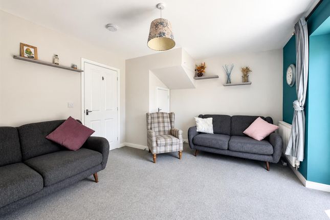 6, Roper Close, Leicester photo 3