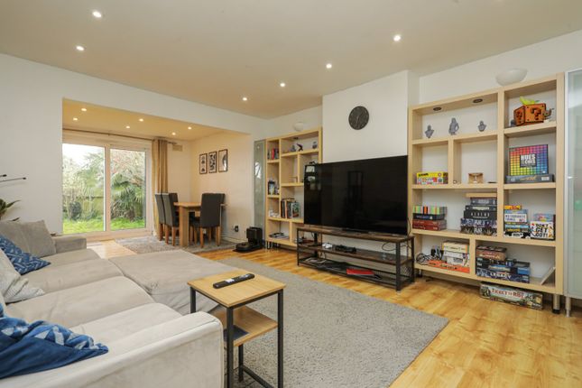 18, Edmund Street, Canterbury photo 2