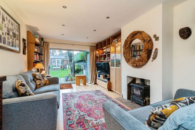16, Clandon Drive, Nottinghamshire photo 2